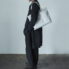 画像をギャラリービューアに読み込む, TOTE M / RT-tot-M